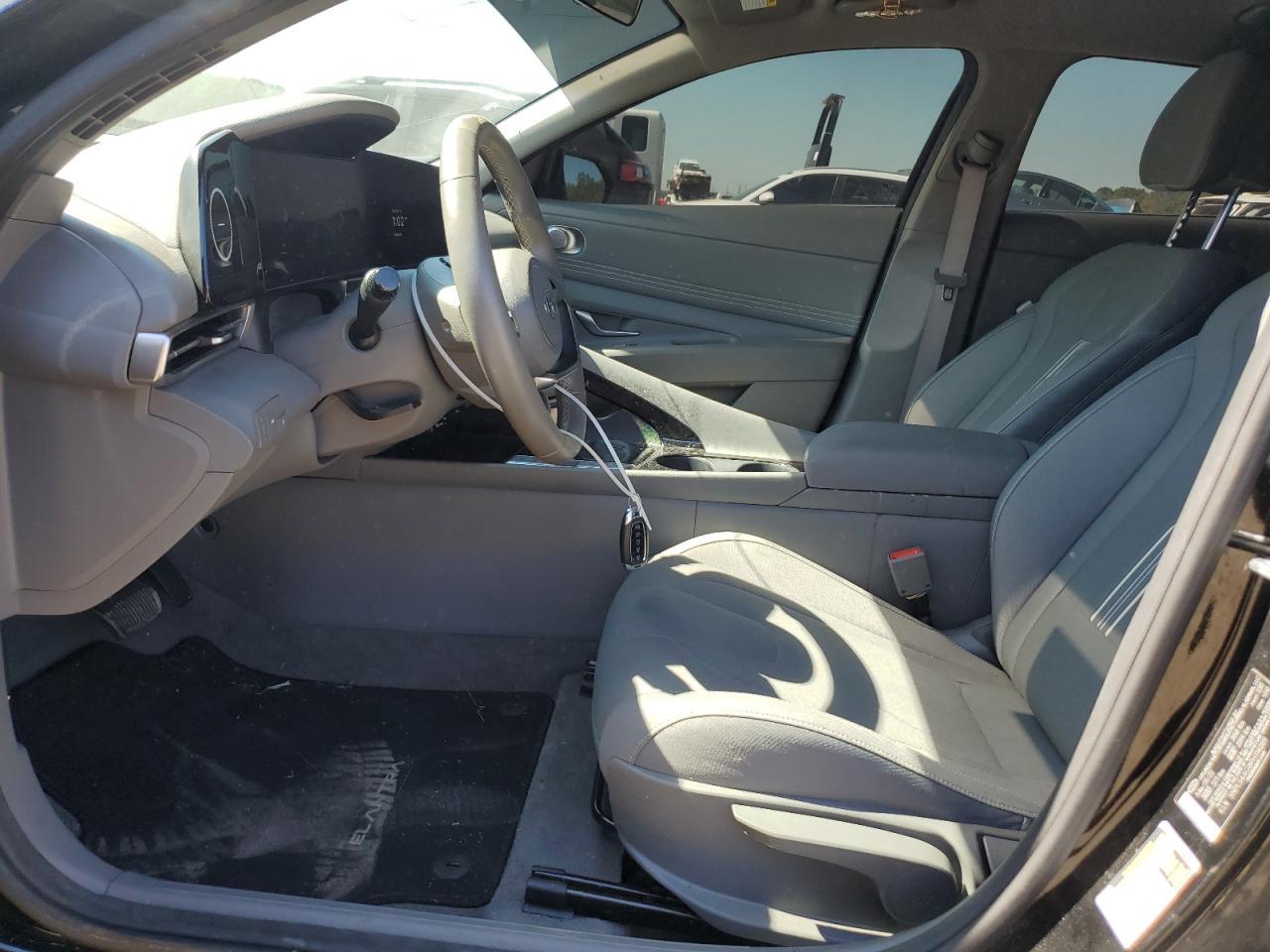 2023 Hyundai Elantra Sel - Image 7