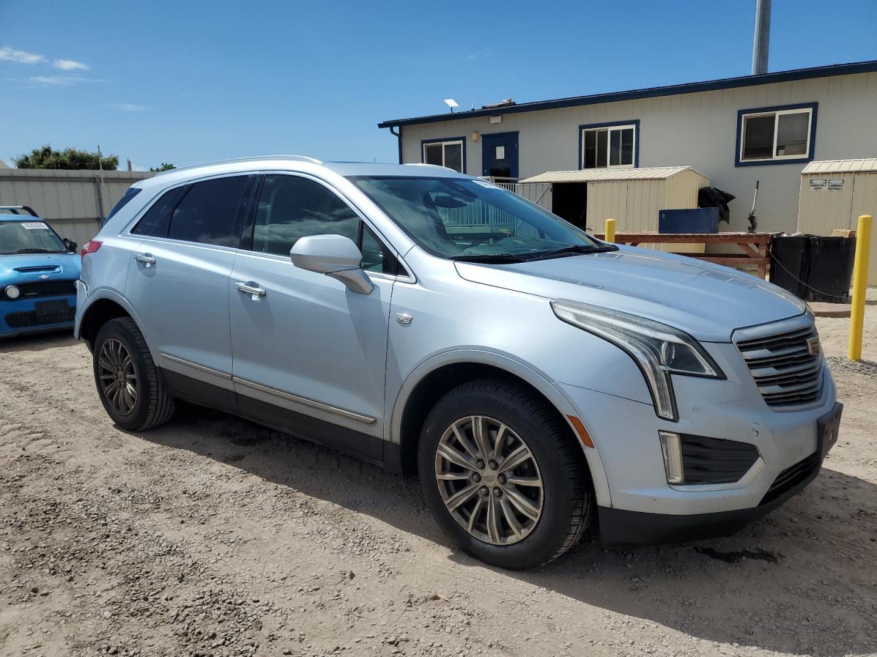 2017 Cadillac Xt5 Luxury - Image 4