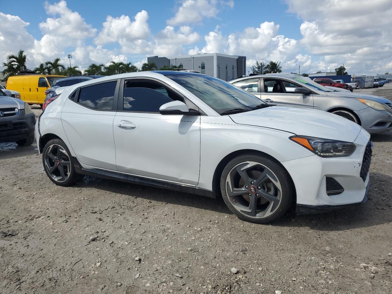 2020 Hyundai Veloster Turbo - Фото 4