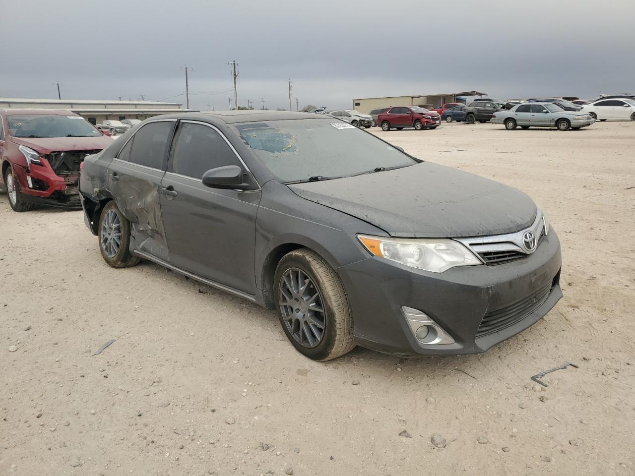 2014 Toyota Camry L - Фото 4