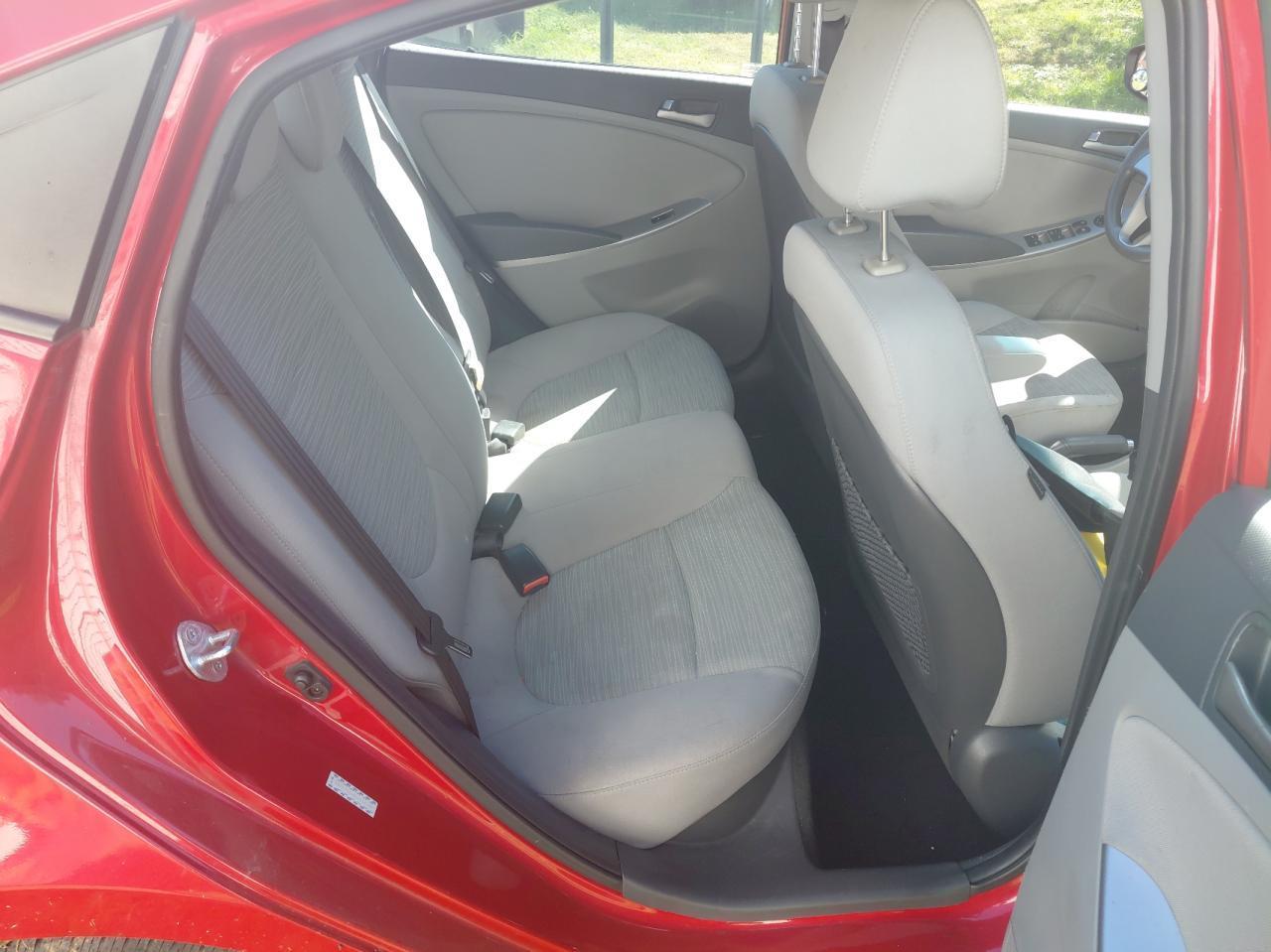 2016 Hyundai Accent Se - Фото 6