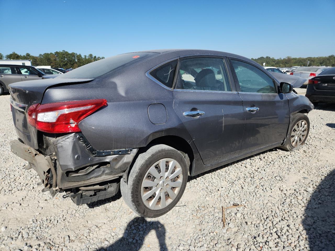 2017 Nissan Sentra S - Фото 3