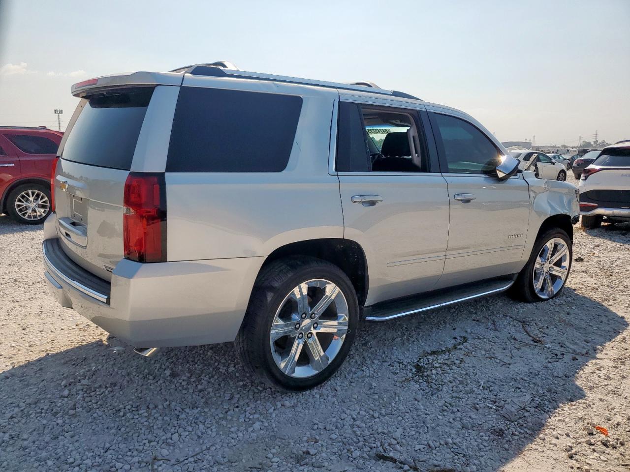 2018 Chevrolet Tahoe C1500 Premier - Фото 3