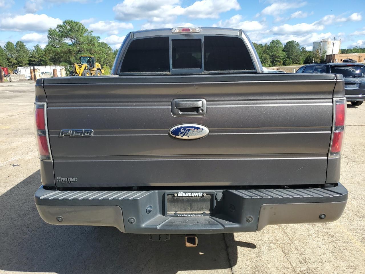 2011 Ford F150 Supercrew - Image 6