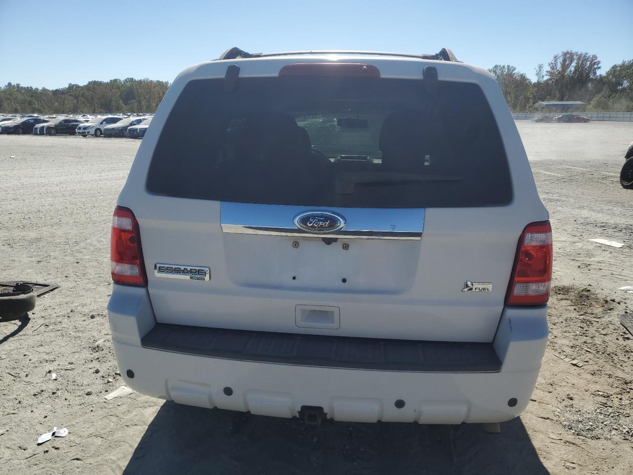 2010 Ford Escape Limited - Image 6