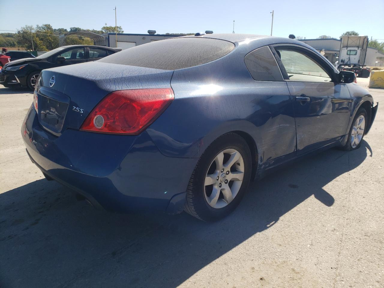 2009 Nissan Altima 2.5S - Фото 3