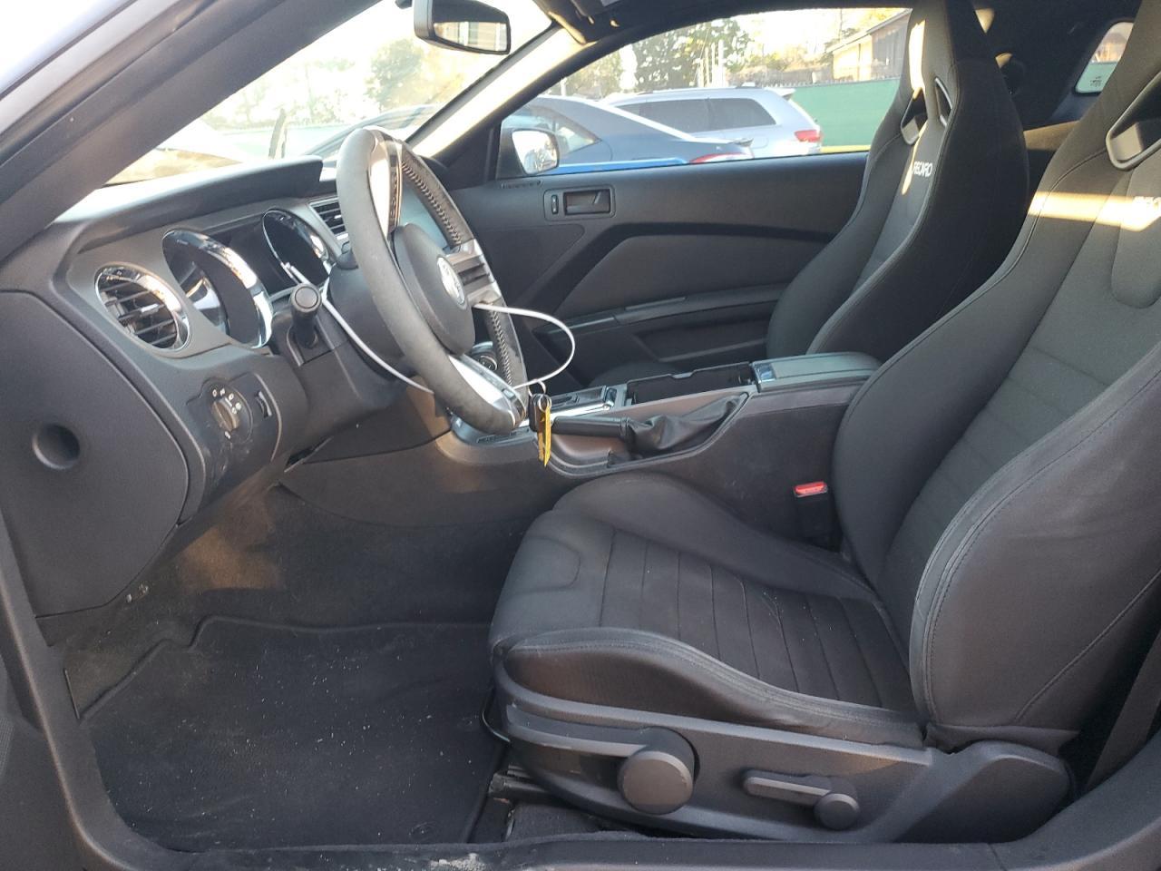 2013 Ford Mustang - Фото 7