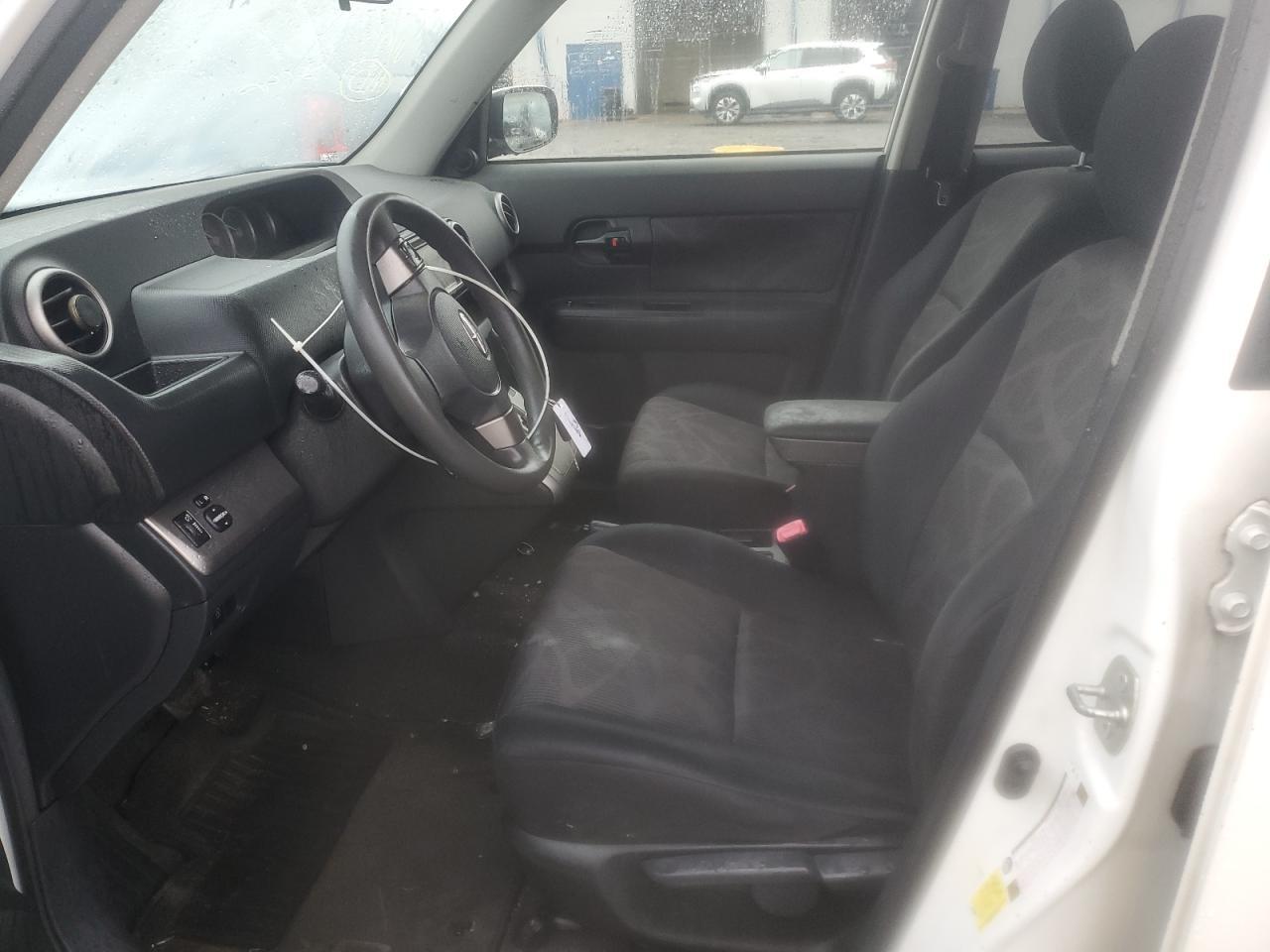 2015 Scion Xb Base - Image 7
