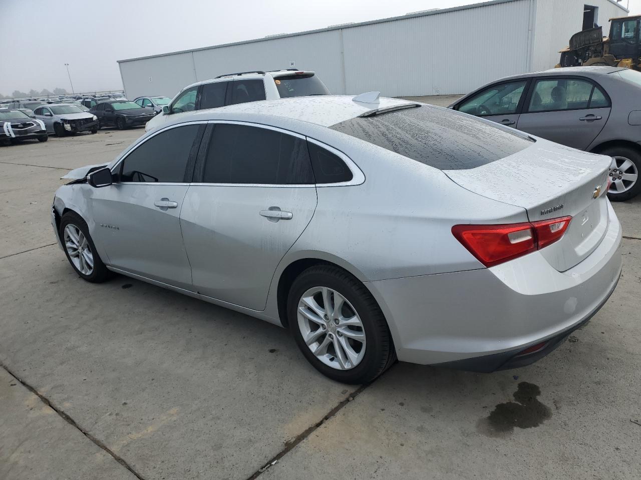 2018 Chevrolet Malibu Lt - Image 2