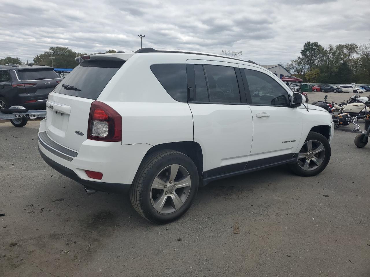 2016 Jeep Compass Latitude - Фото 3