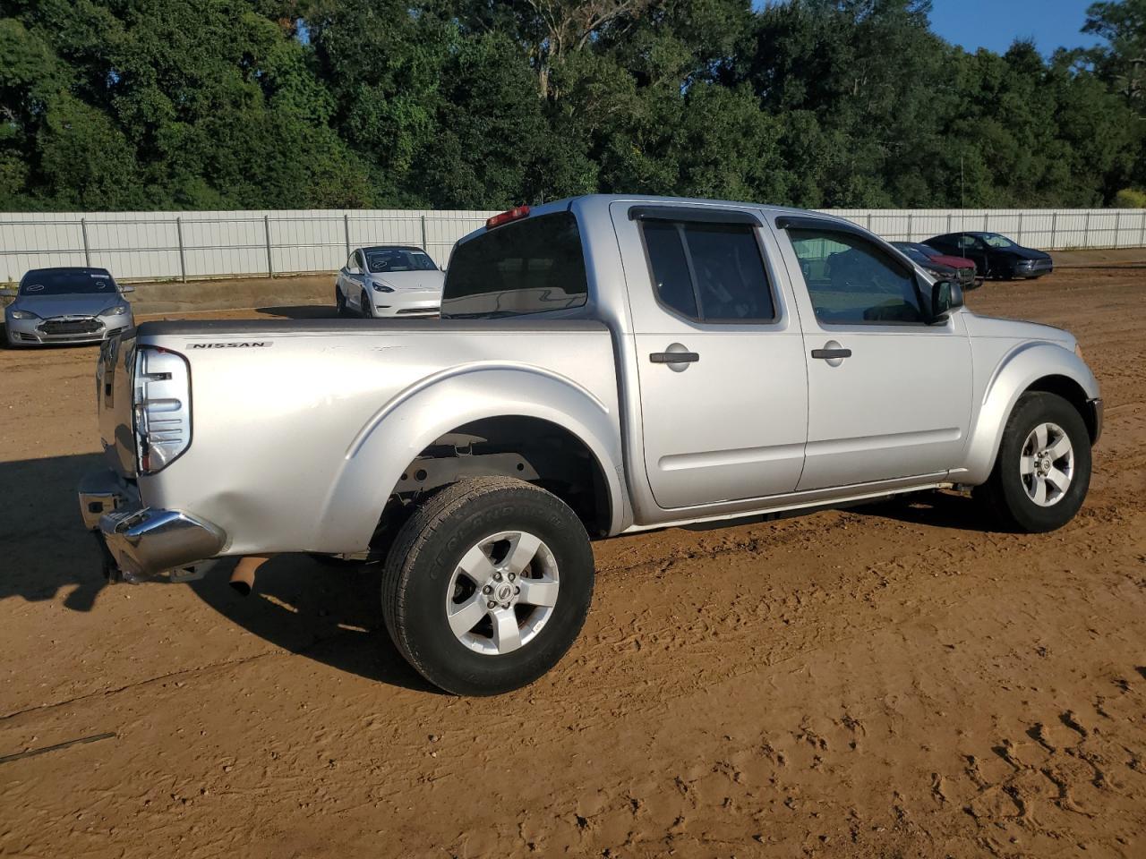 2010 Nissan Frontier Crew Cab Se - Фото 3