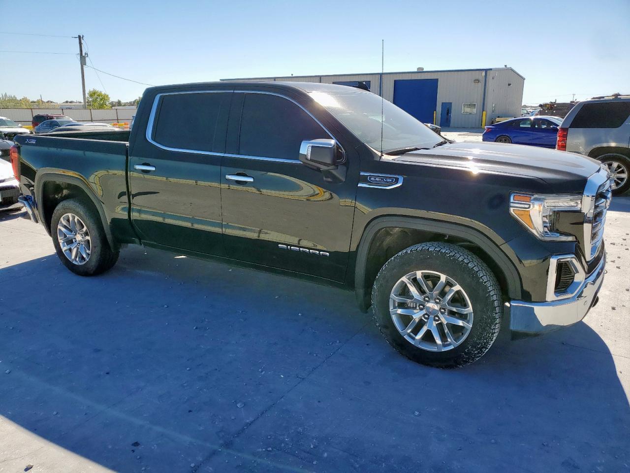 2022 GMC Sierra Limited K1500 Slt - Image 4