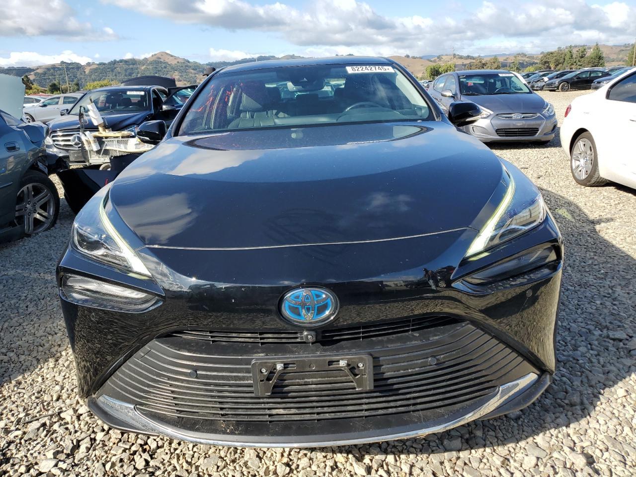 2022 Toyota Mirai Le - Image 5