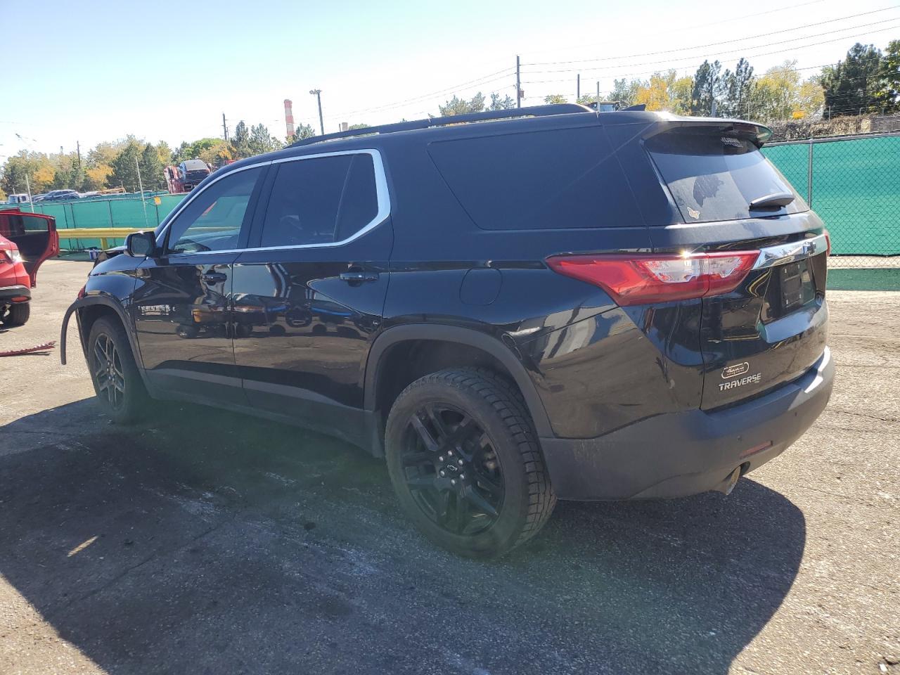 2019 Chevrolet Traverse Lt - Фото 2