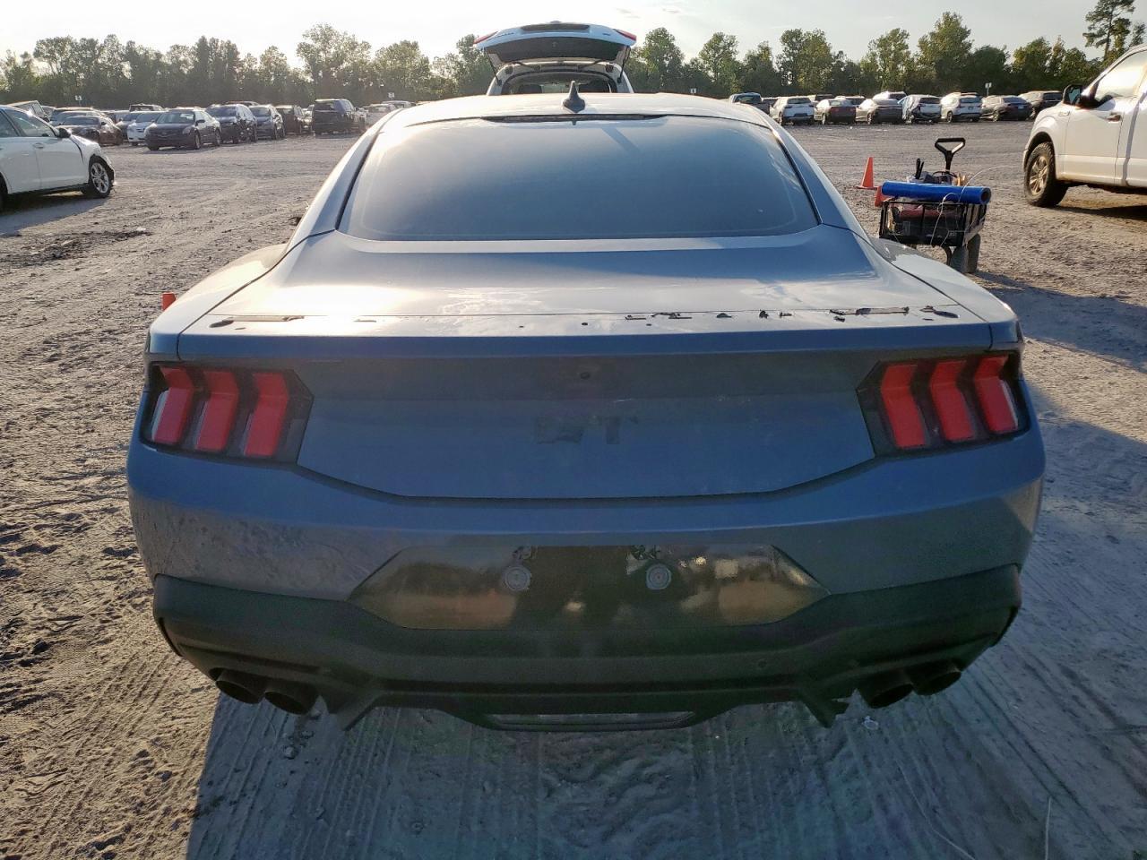 2024 Ford Mustang Gt - Image 6