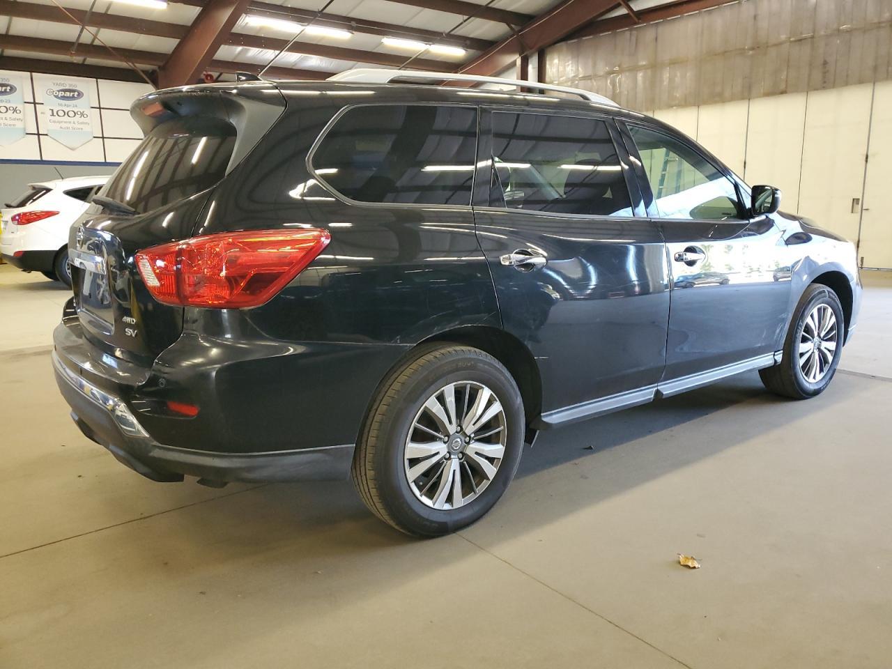 2019 Nissan Pathfinder S - Image 3