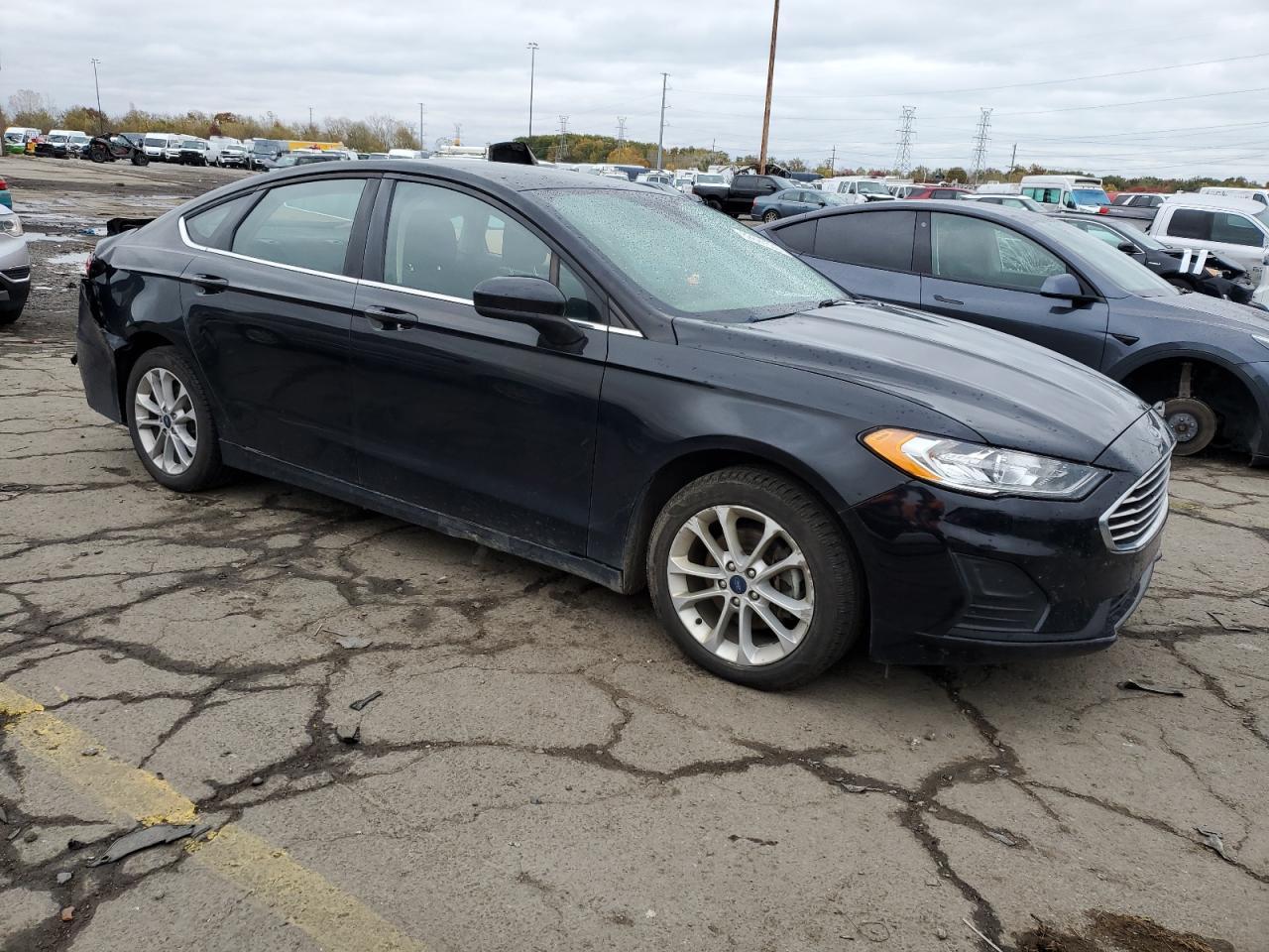 2020 Ford Fusion Se - Фото 4