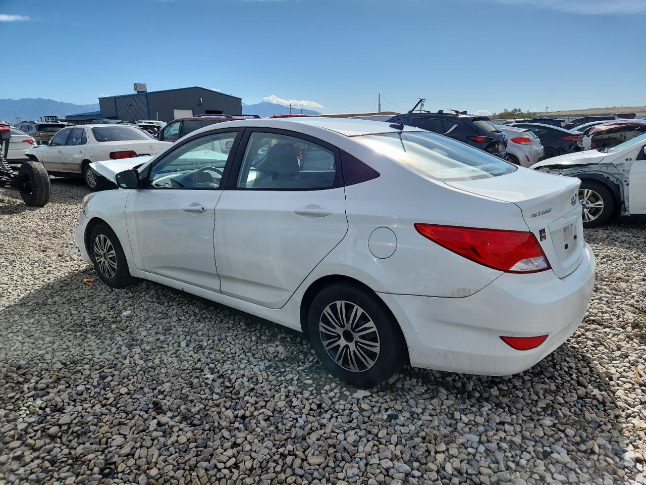 2016 Hyundai Accent Se - Фото 2