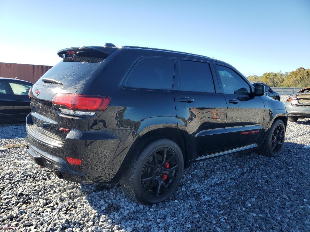 2018 Jeep Grand Cherokee Srt-8 - Image 3