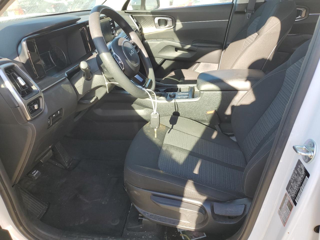 2023 Kia Sorento Lx - Image 7