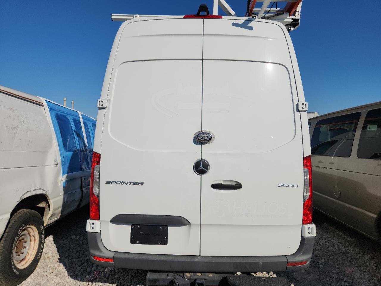 2023 Mercedes-Benz Sprinter 2500 - Фото 6