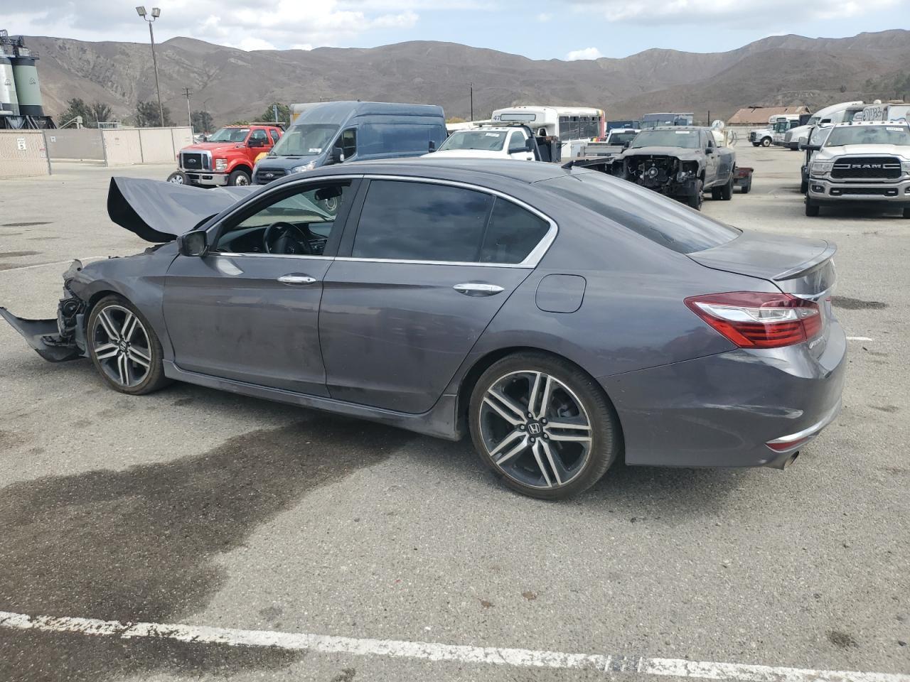 2017 Honda Accord Sport - Image 2