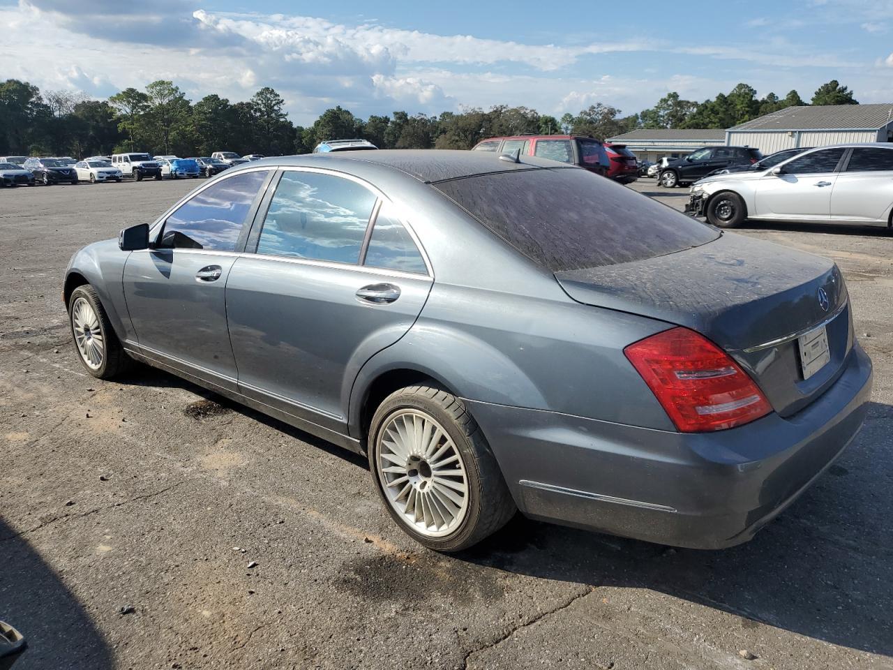 2011 Mercedes-Benz S 550 - Фото 2