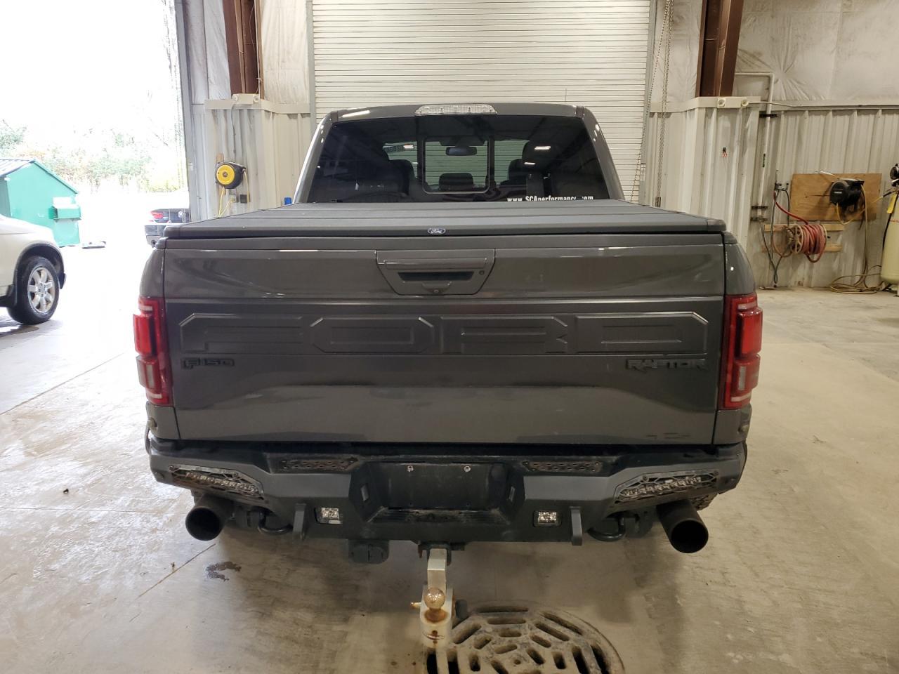 2018 Ford F150 Raptor - Фото 6