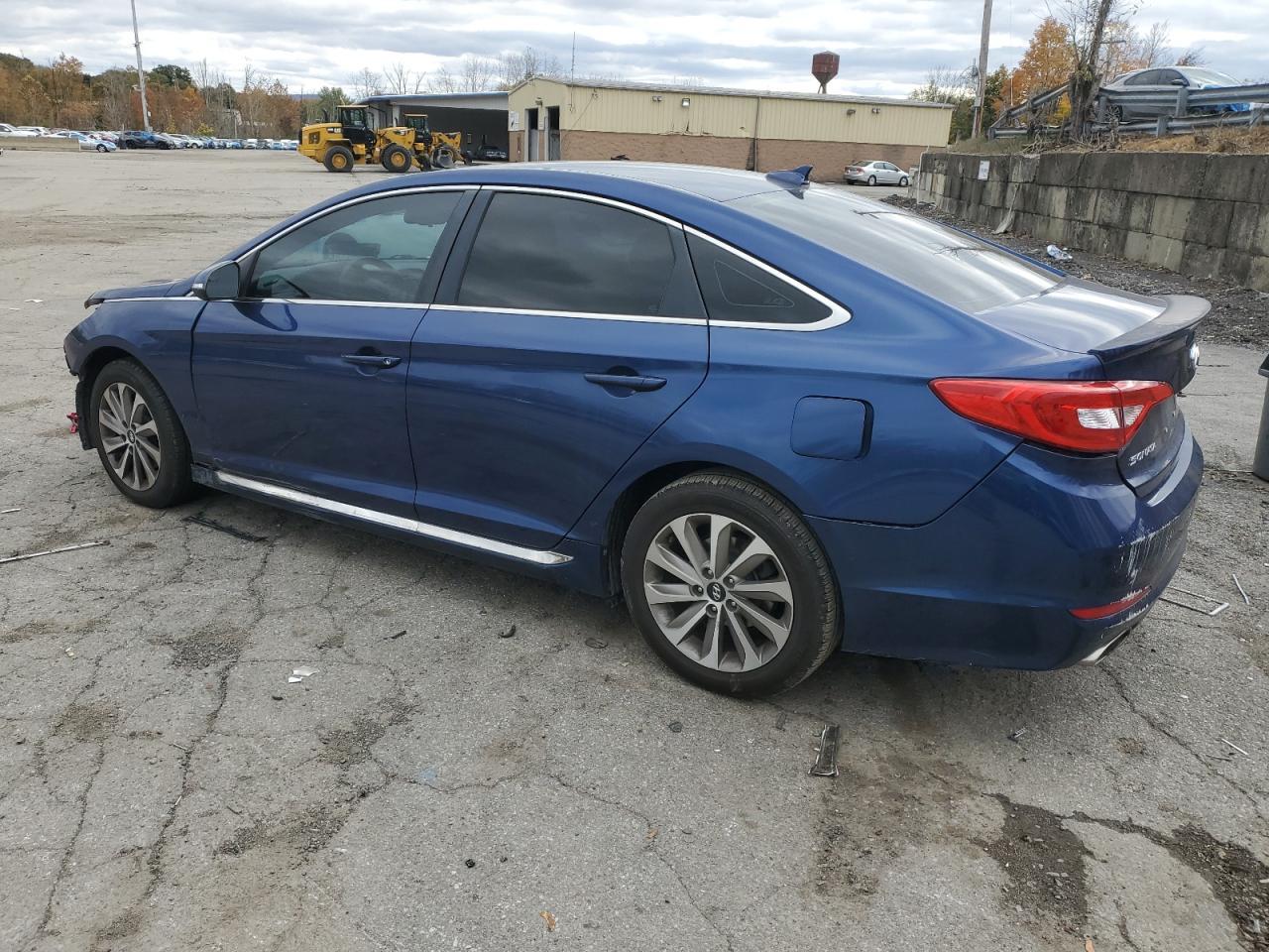 2014 Hyundai Sonata Sport - Image 2