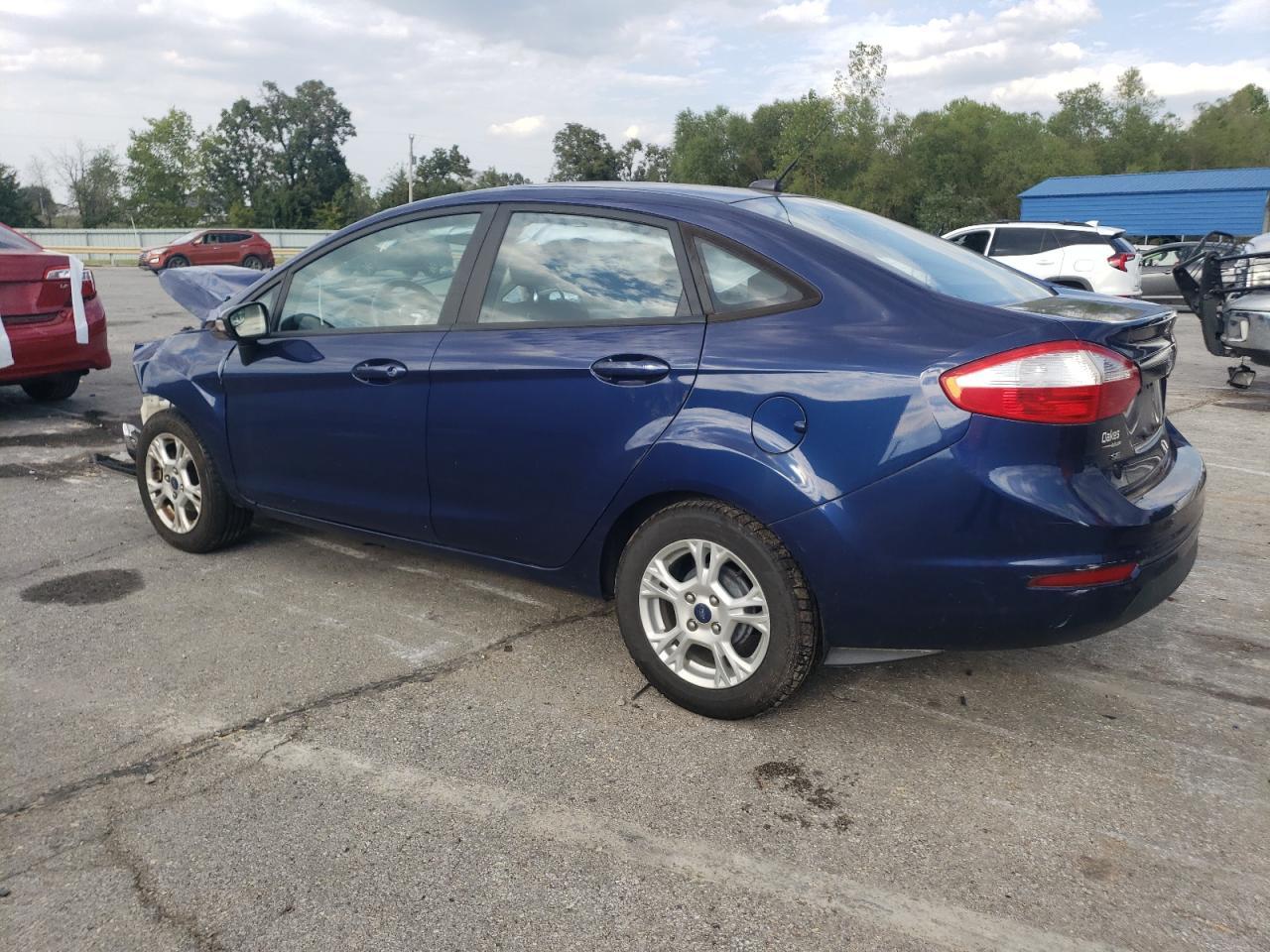 2016 Ford Fiesta Se - Image 2
