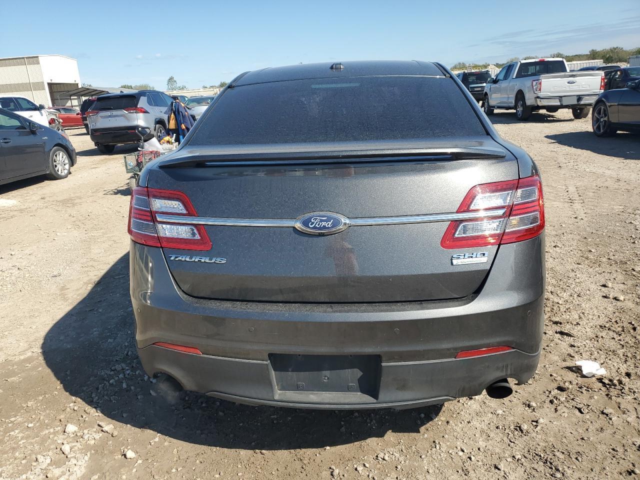 2016 Ford Taurus Sho - Фото 6