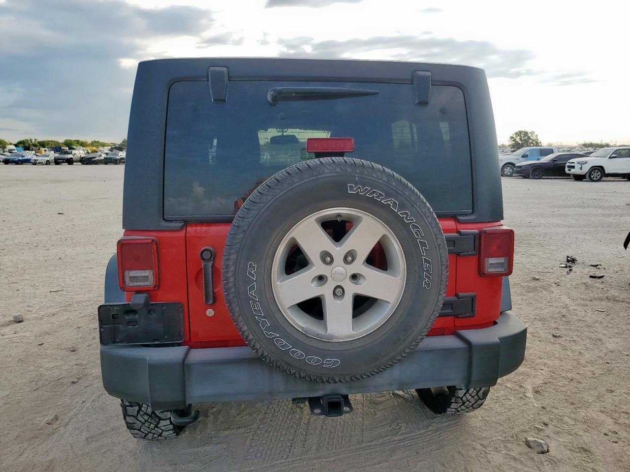 2016 Jeep Wrangler Unlimited Sport - Фото 6