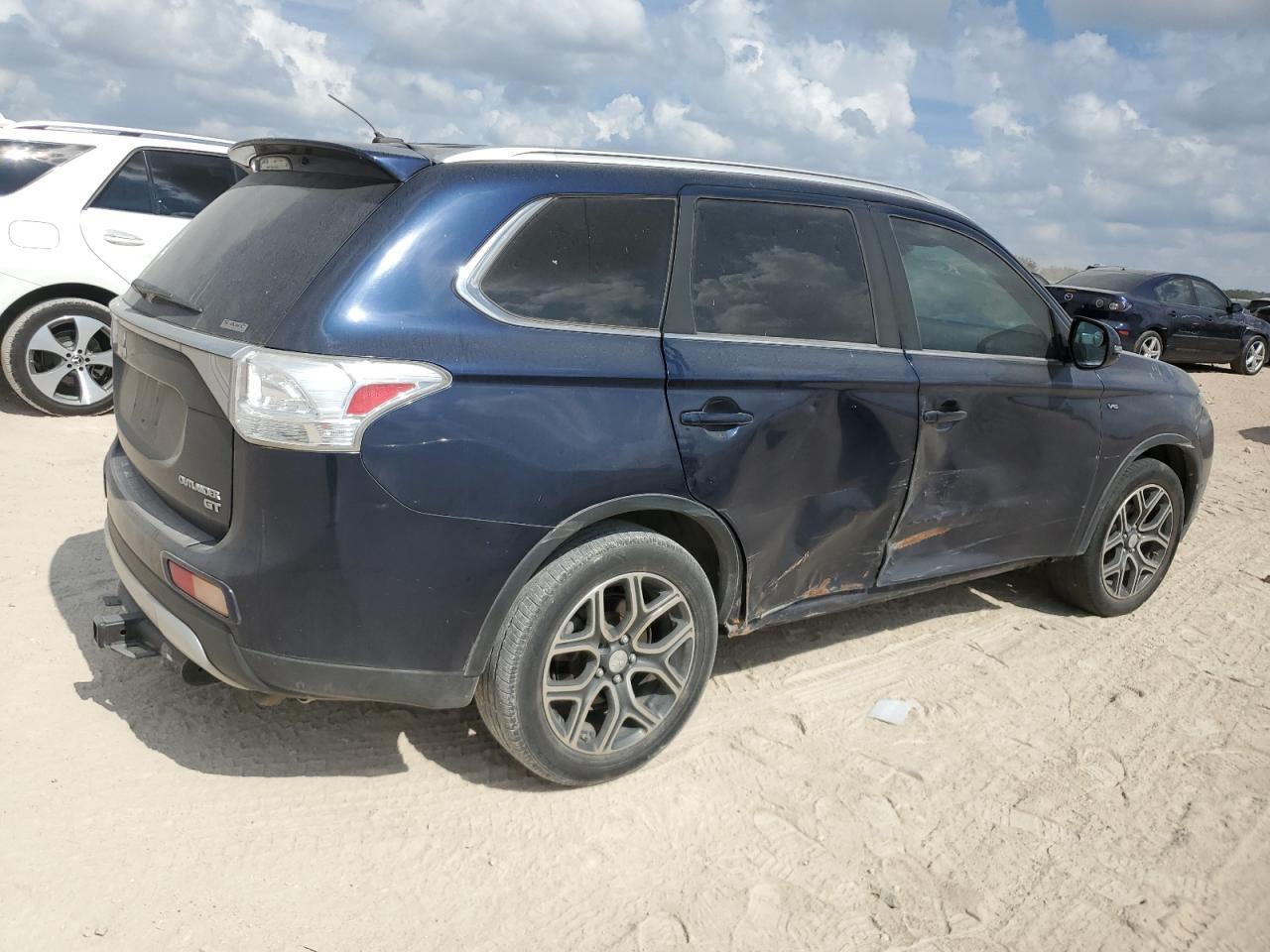 2015 Mitsubishi Outlander Gt - Image 3