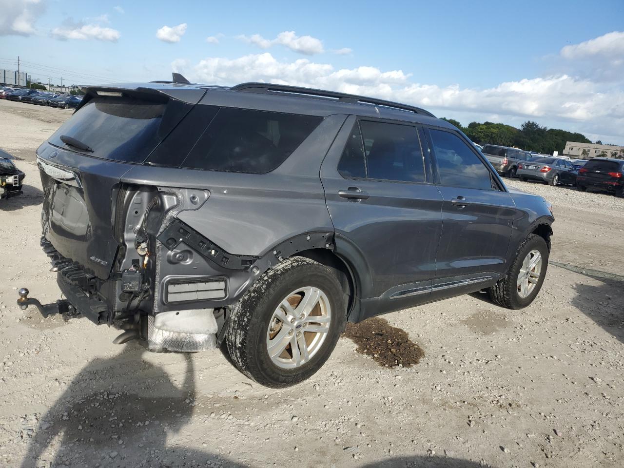2021 Ford Explorer Xlt - Фото 3