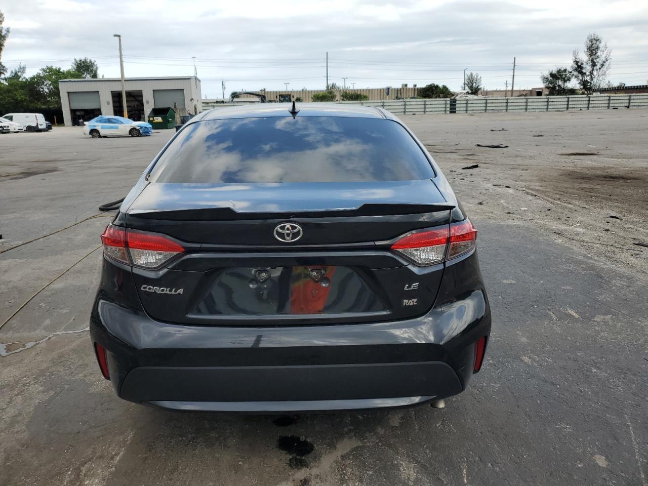 2022 Toyota Corolla Le - Image 6