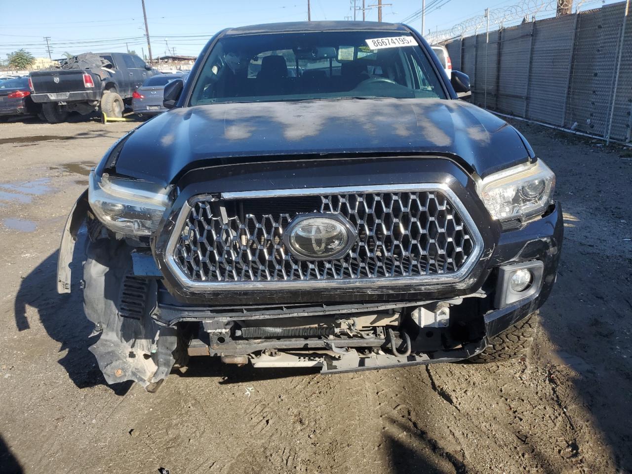 2018 Toyota Tacoma Double Cab - Фото 5
