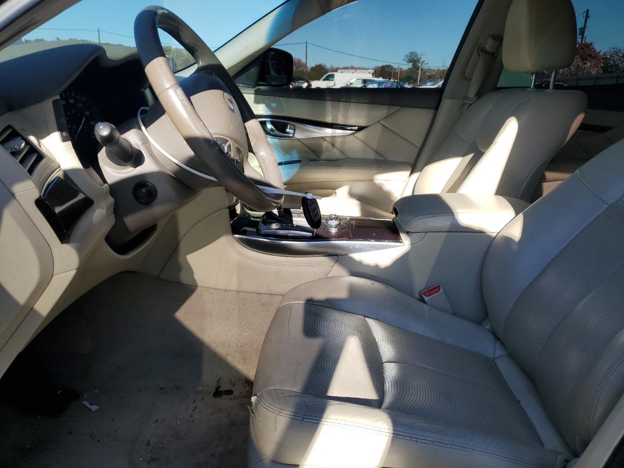 2011 Infiniti M37 X - Фото 7
