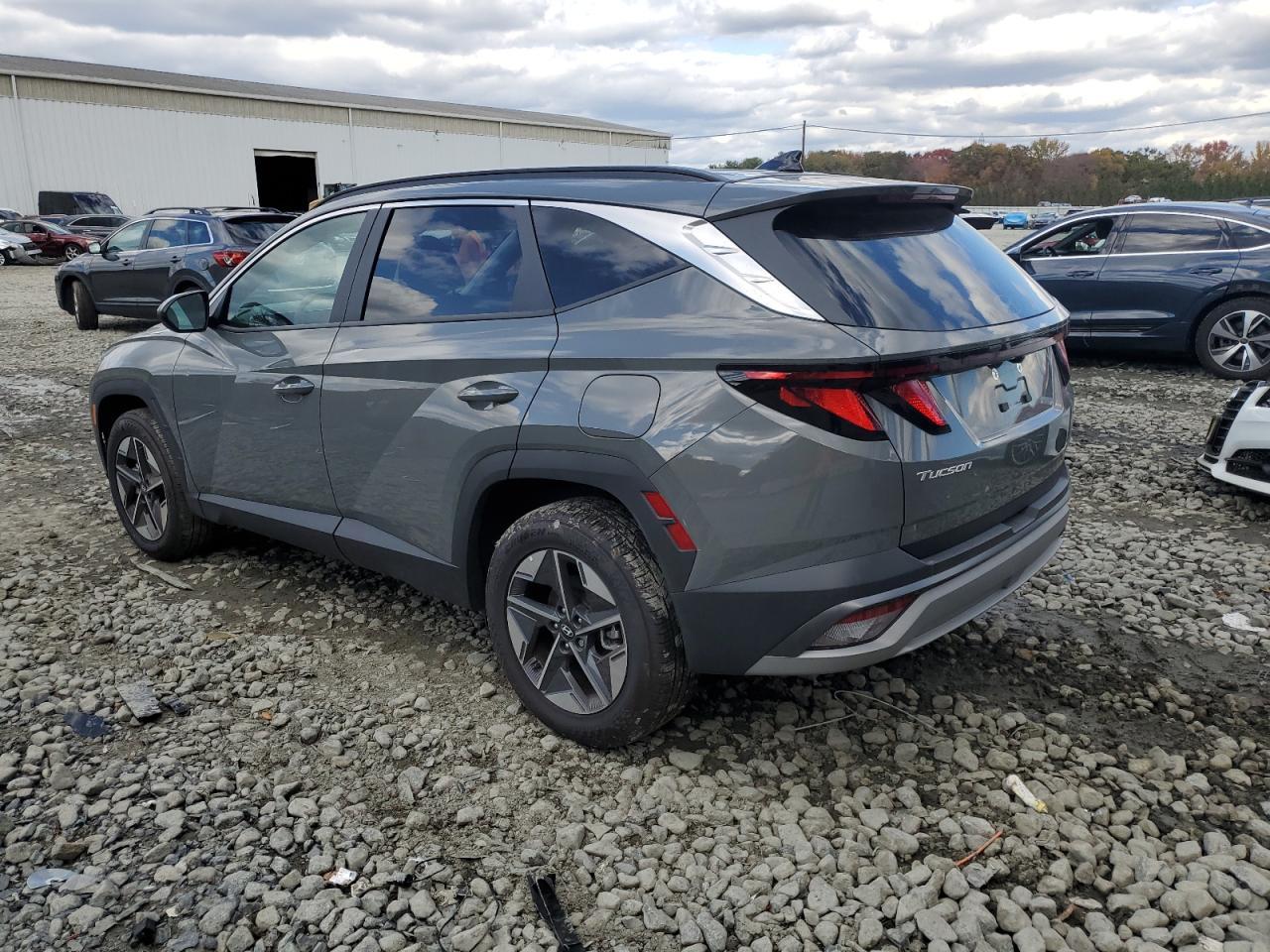 2025 Hyundai Tucson Sel - Image 2