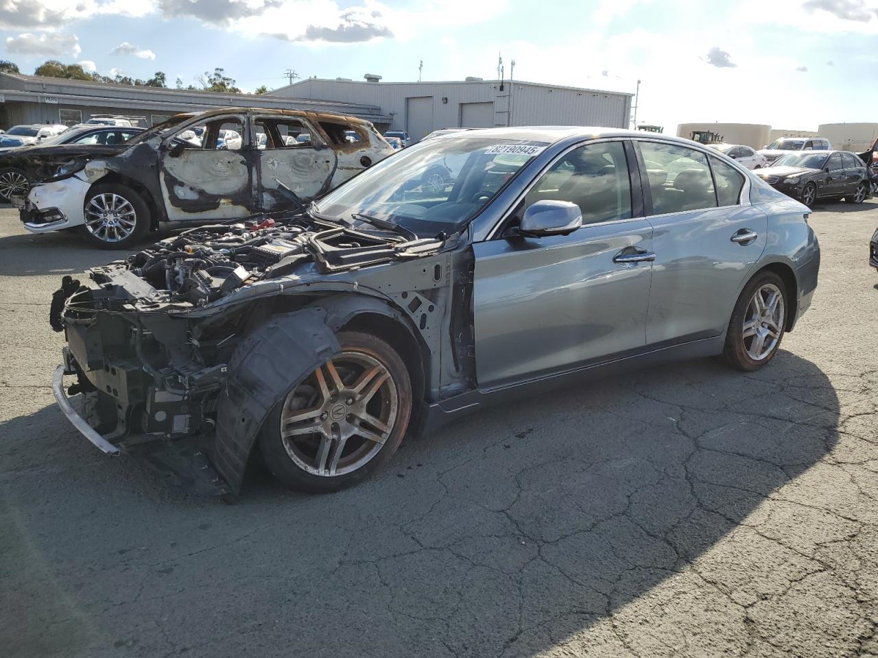 2016 Infiniti Q50 Premium