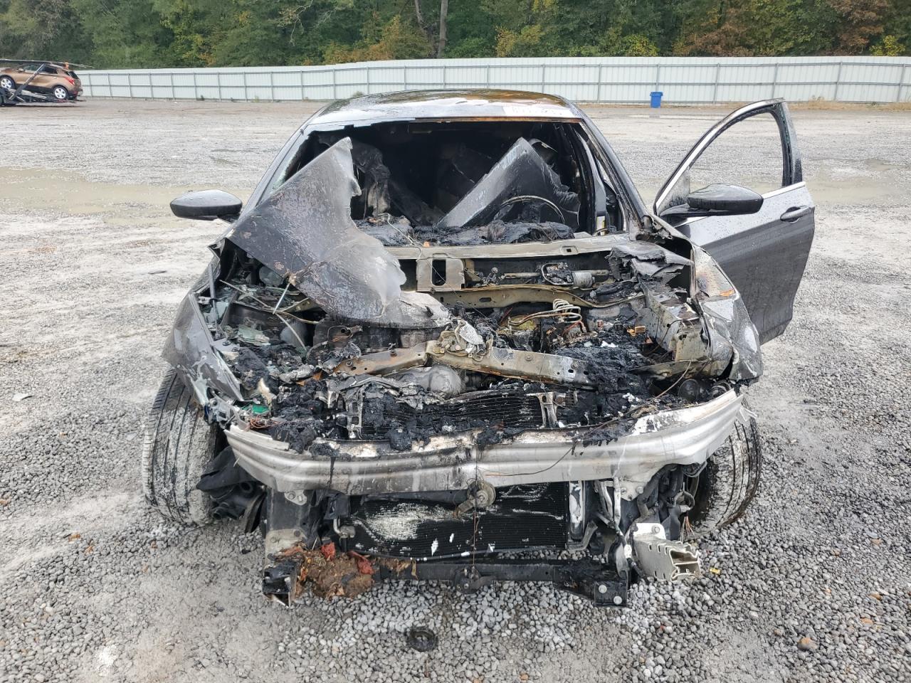 2015 Chrysler 200 Limited - Image 5