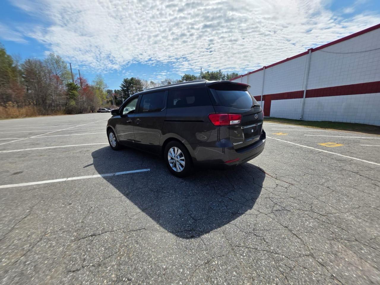 2015 Kia Sedona Lx - Фото 3