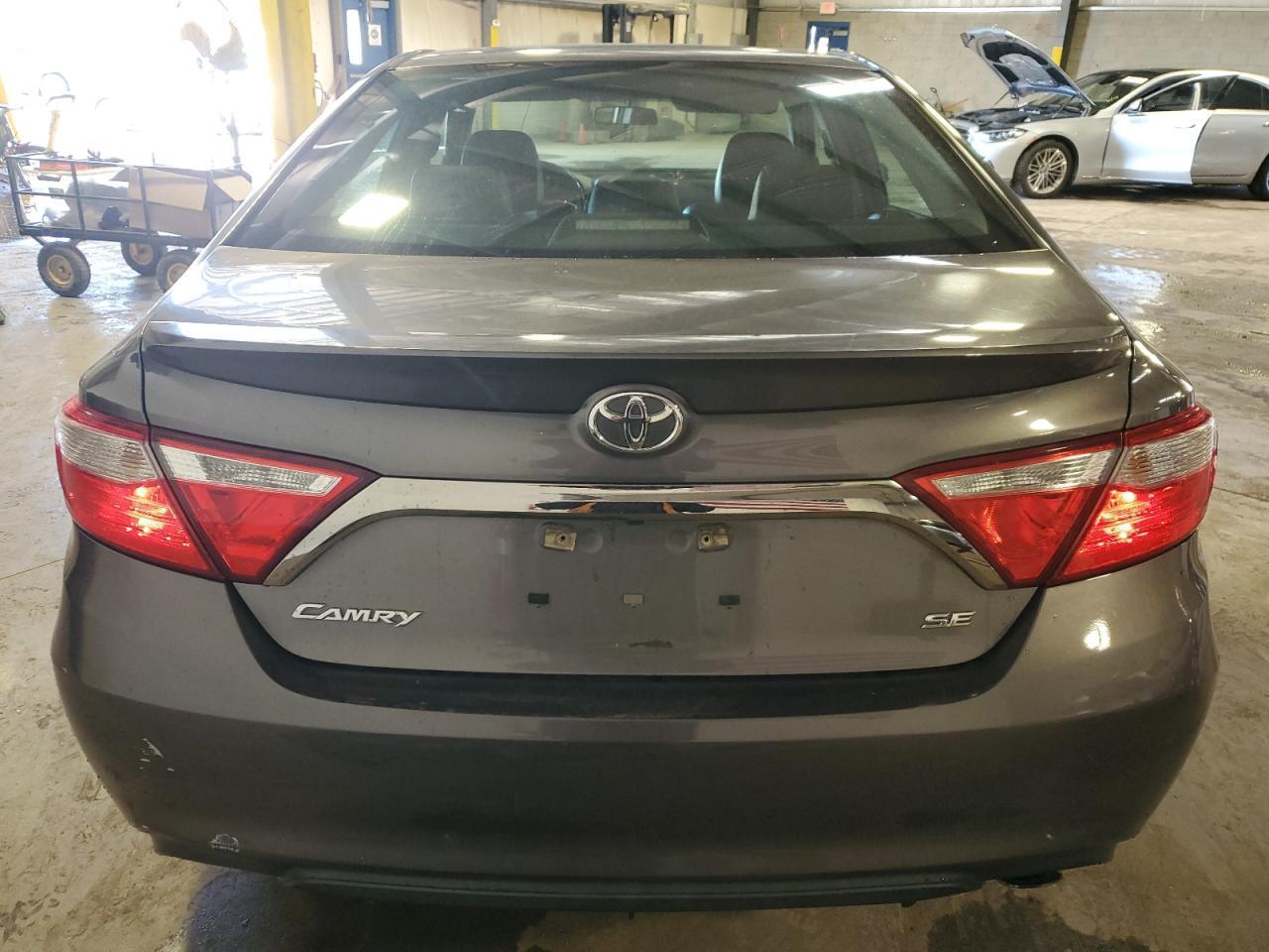 2017 Toyota Camry Le - Image 6