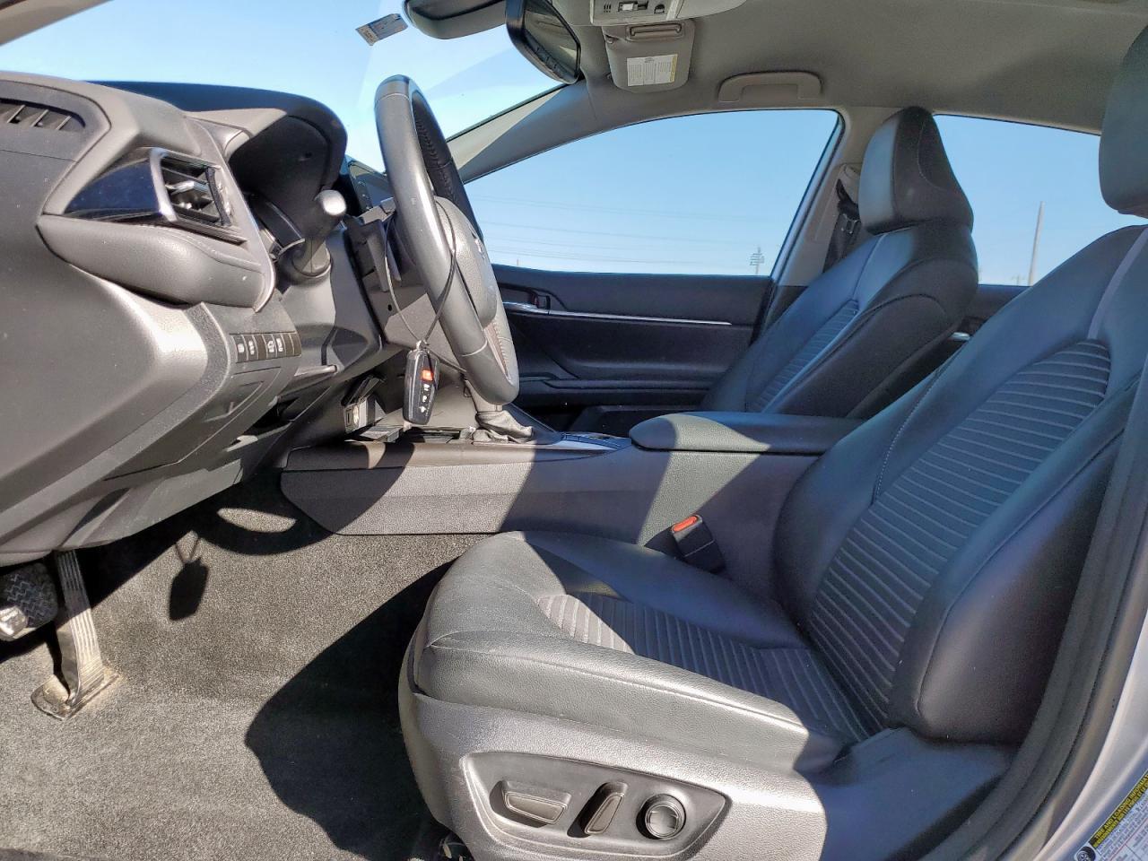 2023 Toyota Camry Se Night Shade - Image 7