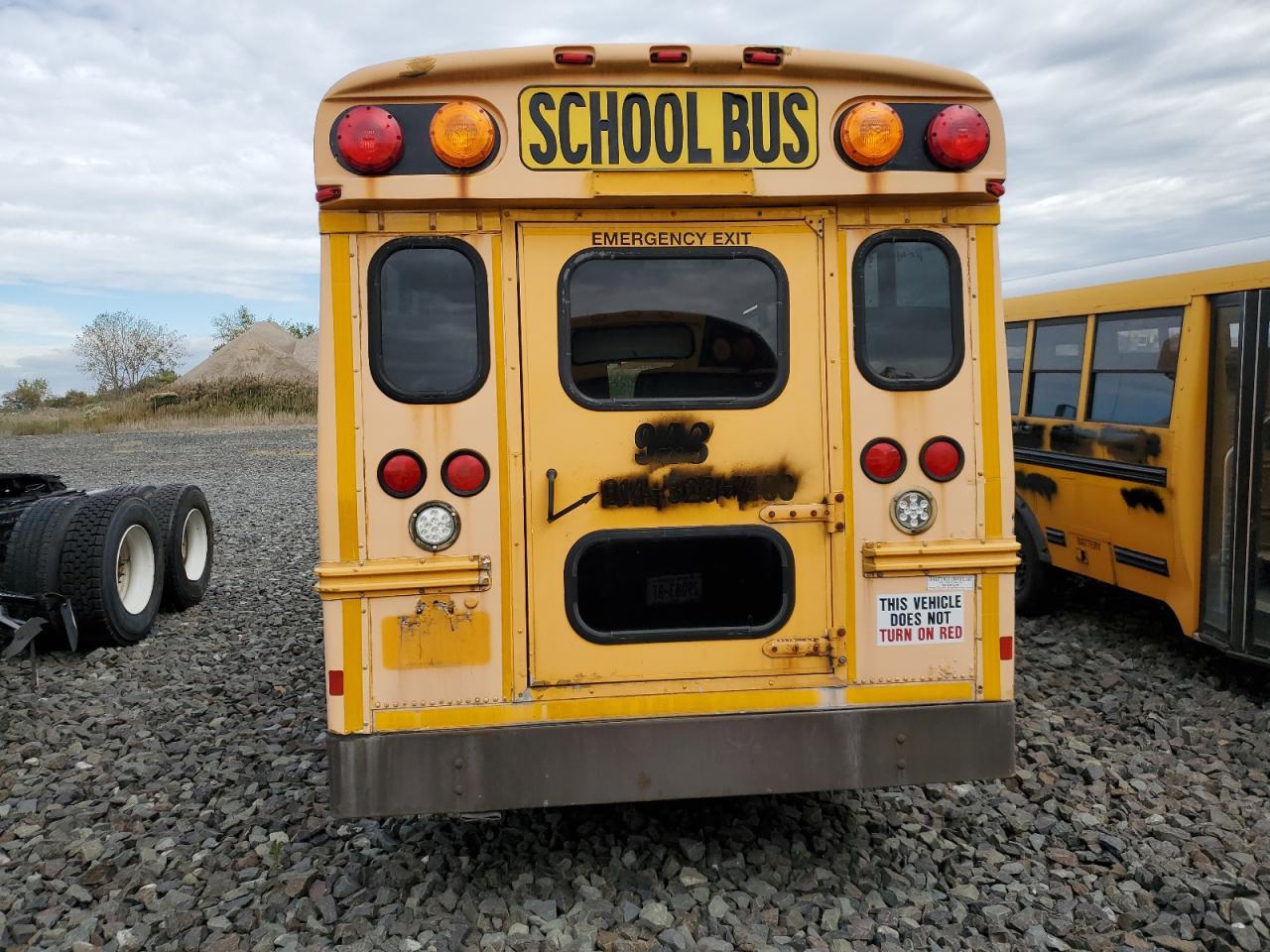 2009 Starcraft Express G3 - School Bus - Image 6