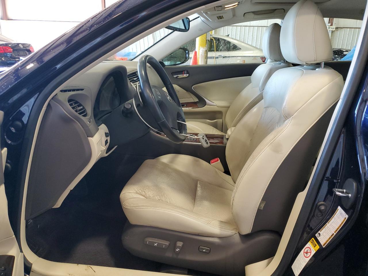 2010 Lexus Is 250 - Image 7