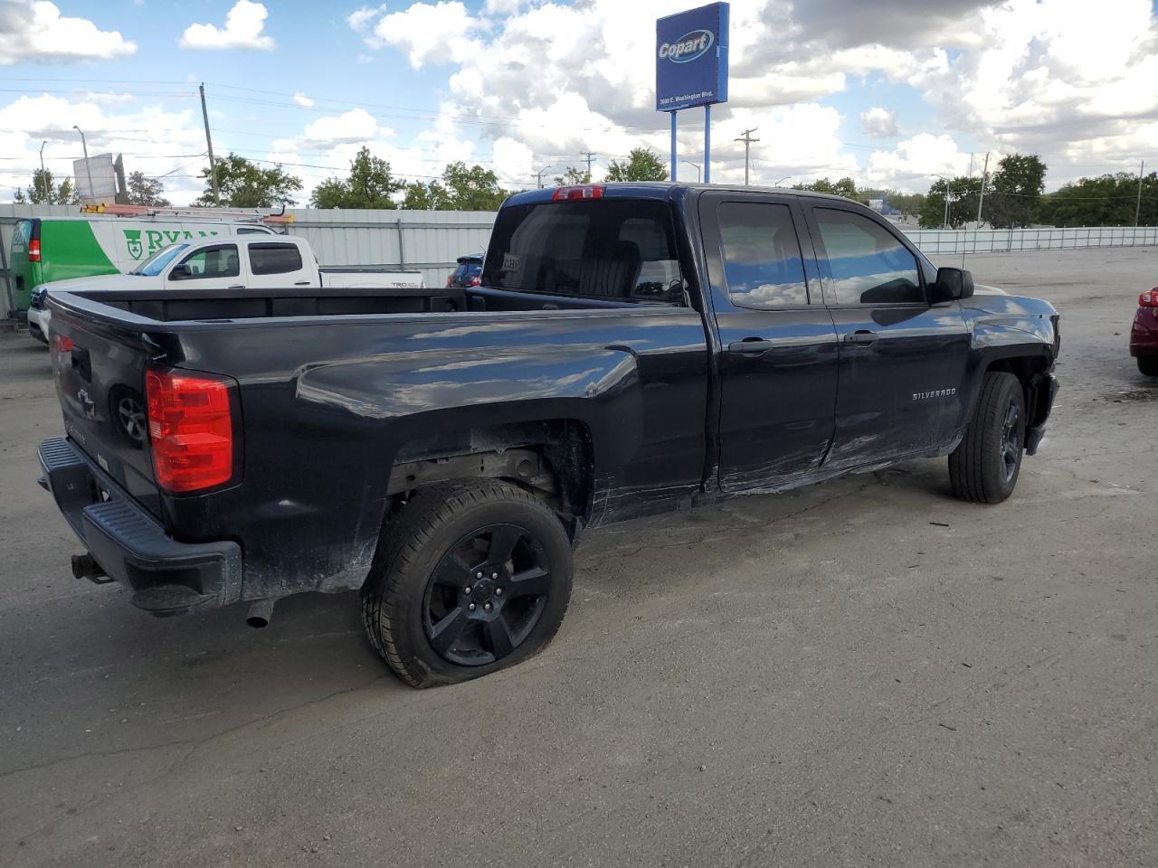 2016 Chevrolet Silverado C1500 - Фото 3