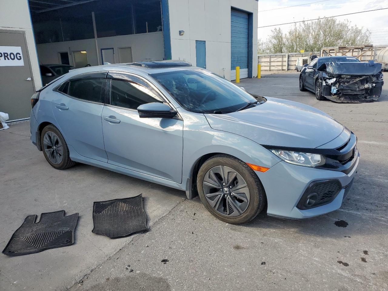 2018 Honda Civic Ex - Image 4