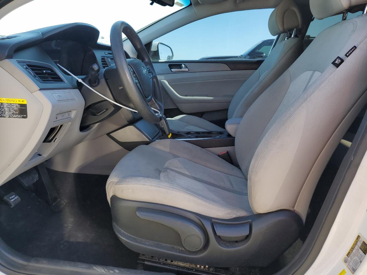 2016 Hyundai Sonata Hybrid - Image 7