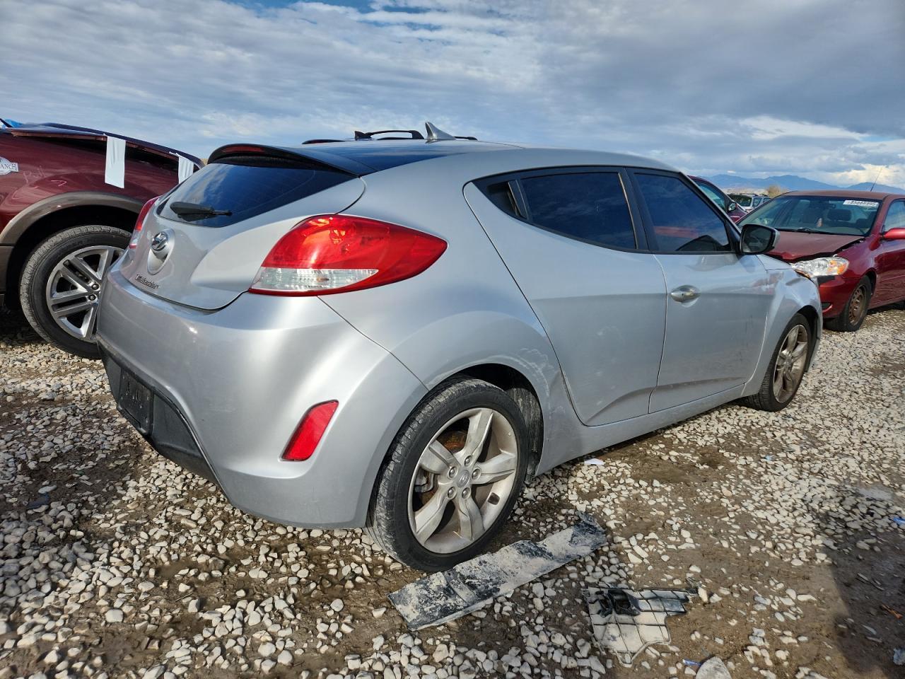 2015 Hyundai Veloster - Фото 3