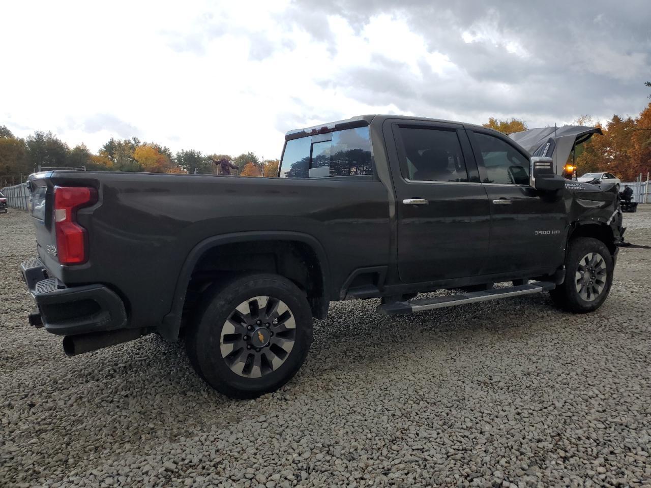 2022 Chevrolet Silverado K3500 High Country - Фото 3